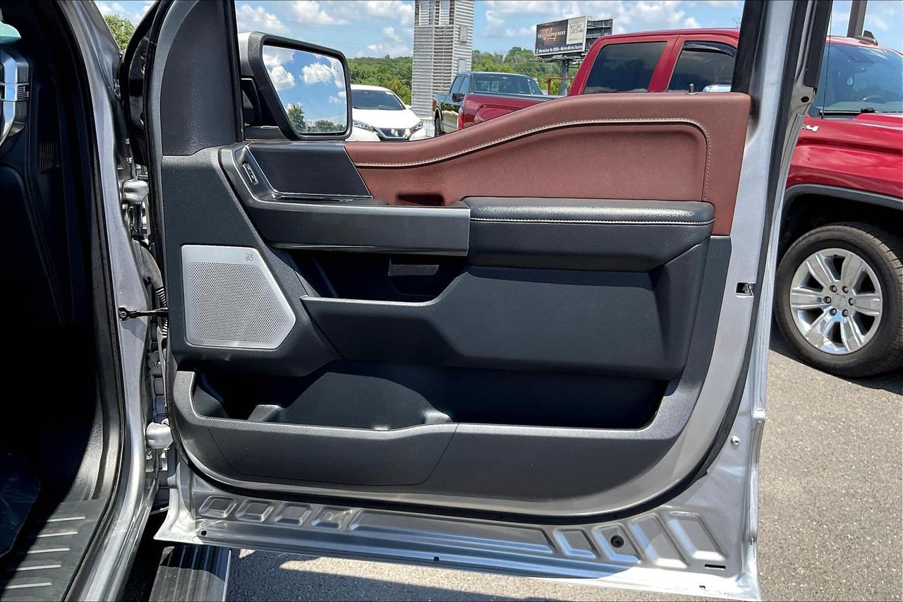 2023 Ford F-150 Lariat photo 23