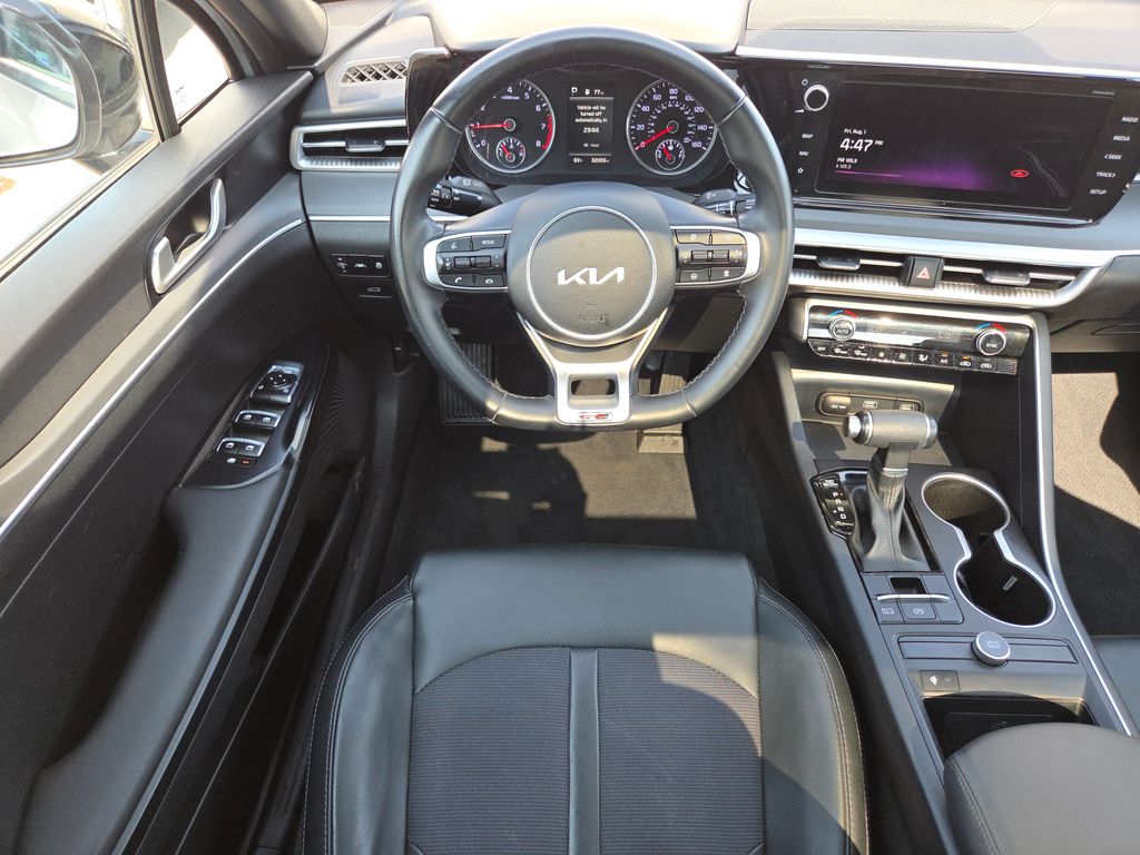 2022 Kia K5 GT-Line photo 16