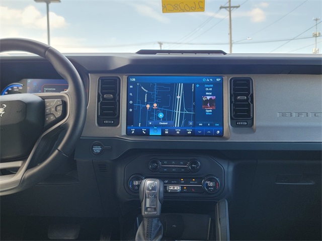 2024 Ford Bronco Outer Banks photo 18