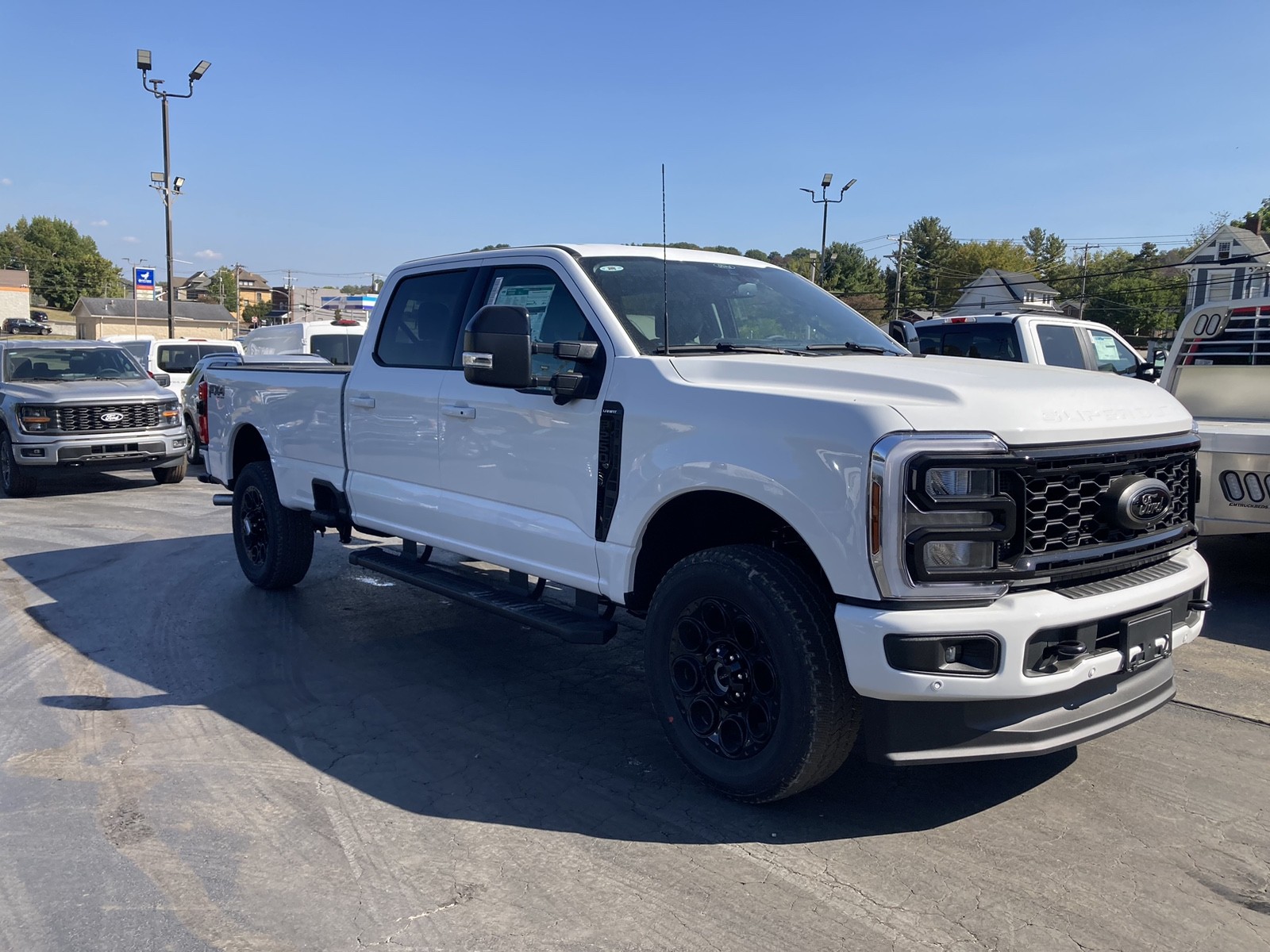2026 Ford F-250 Lariat photo 2