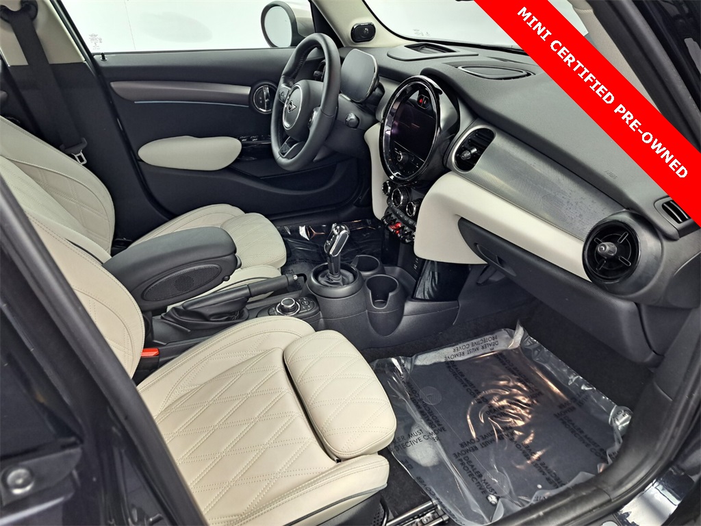 2022 Mini Cooper 4 Door Hardtop Iconic photo 14