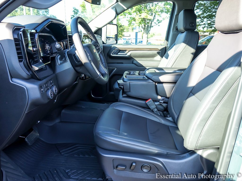 2026 CHEVROLET SILVERADO HD - Image 9