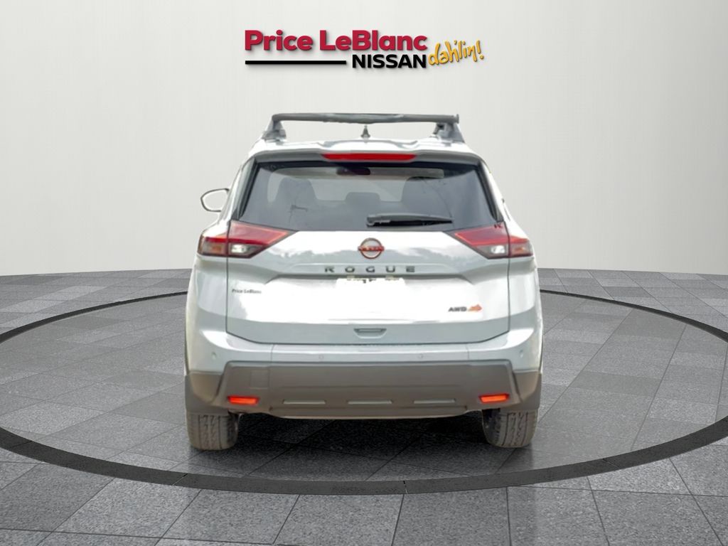 2026 Nissan Rogue SV photo 4