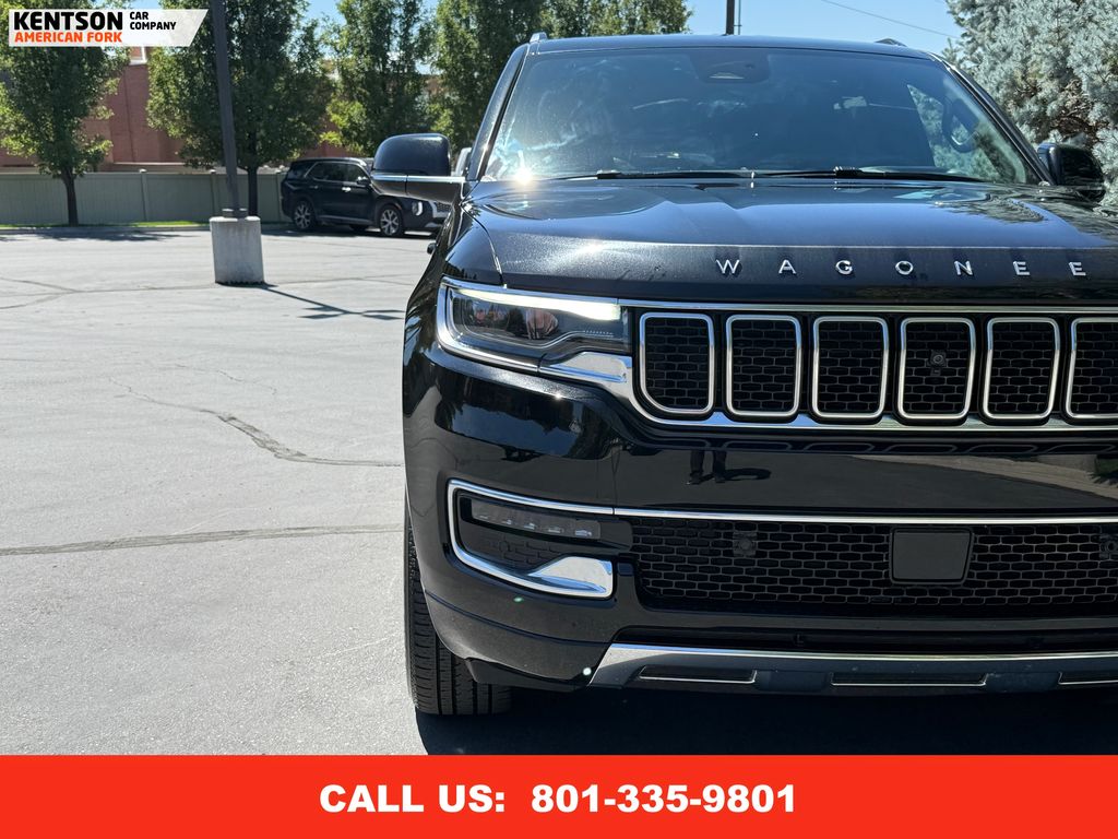 2025 Jeep Wagoneer L Series III photo 10