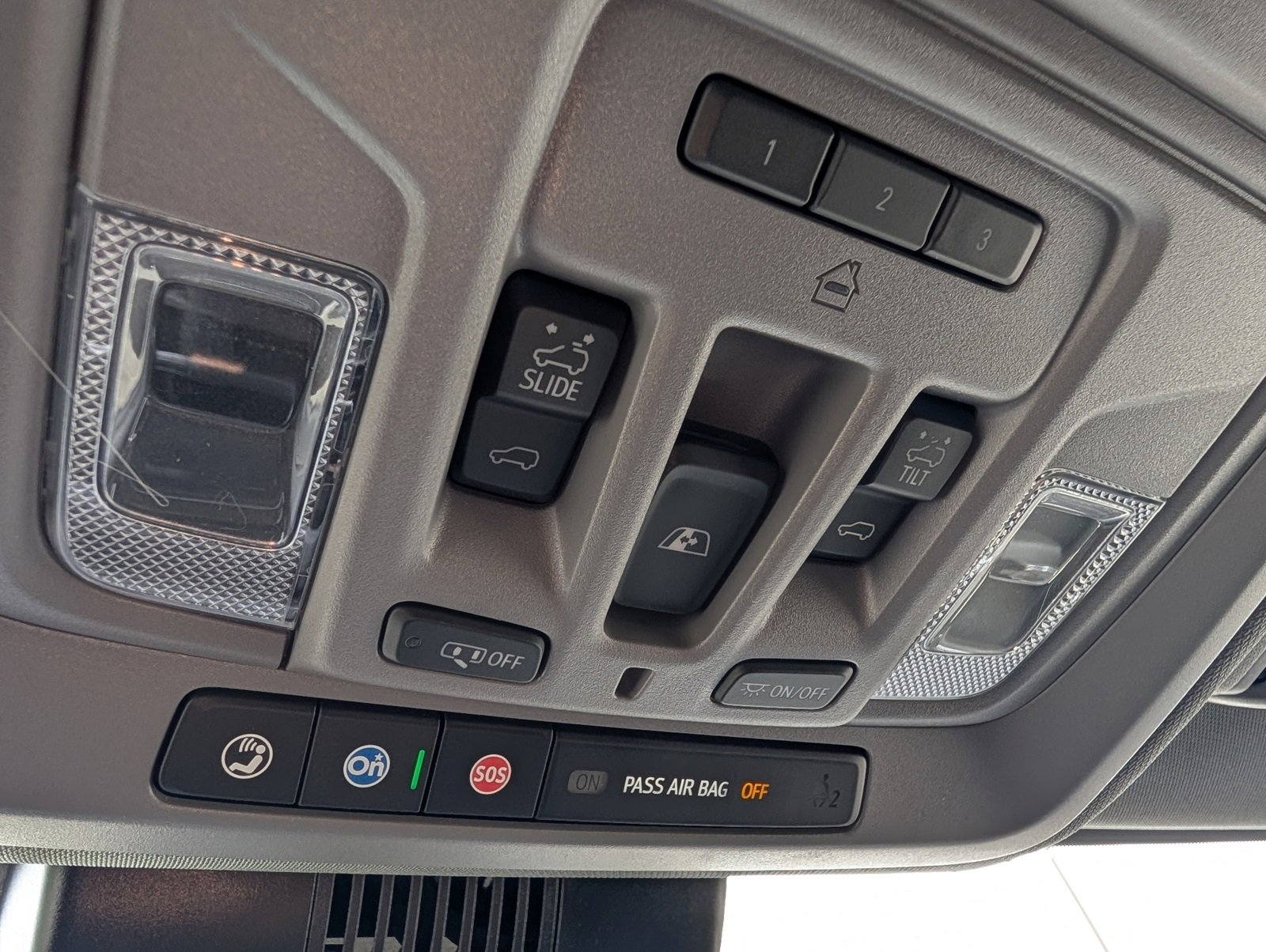2025 Chevrolet Silverado 1500 LTZ photo 14