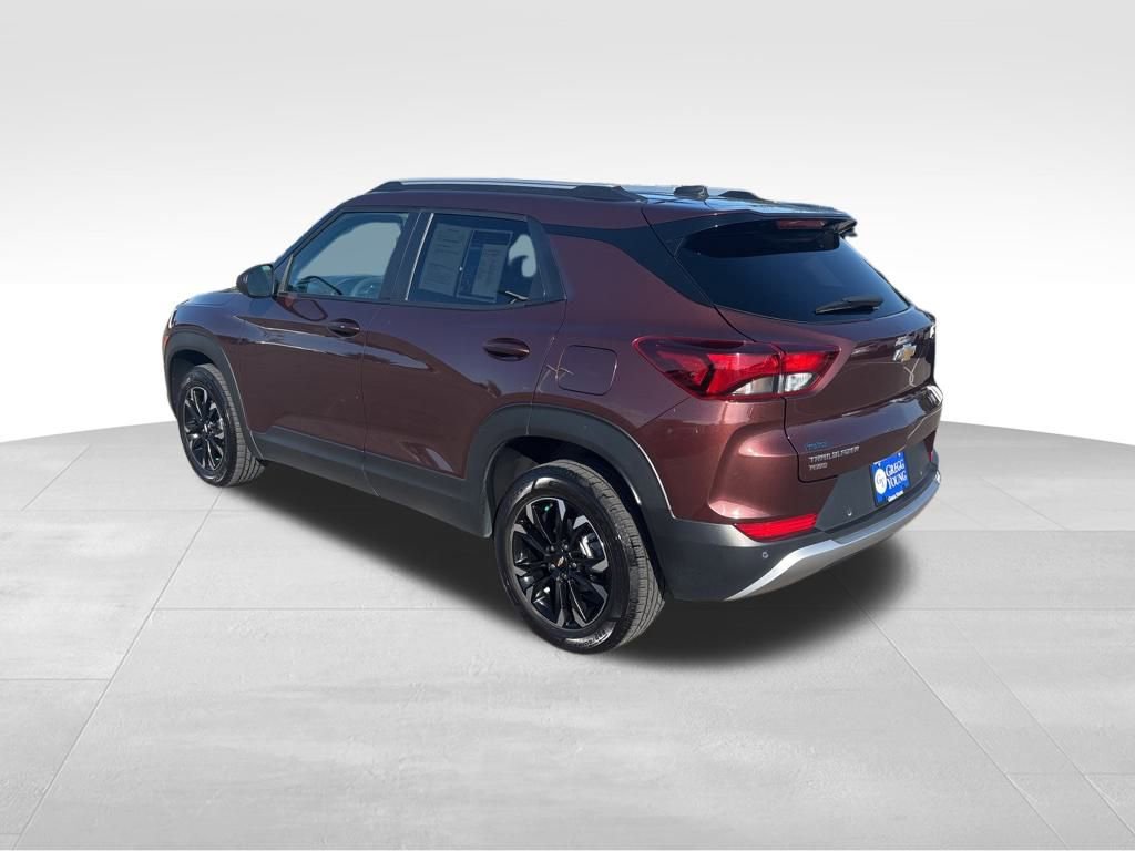 2022 Chevrolet Trailblazer LT photo 3