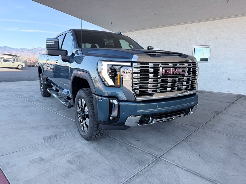 2026 GMC Sierra 2500HD Denali's photo