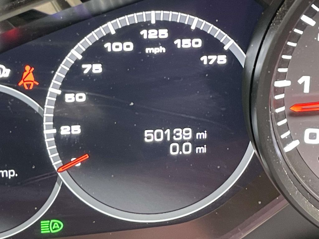 2020 Porsche Cayenne Base photo 43