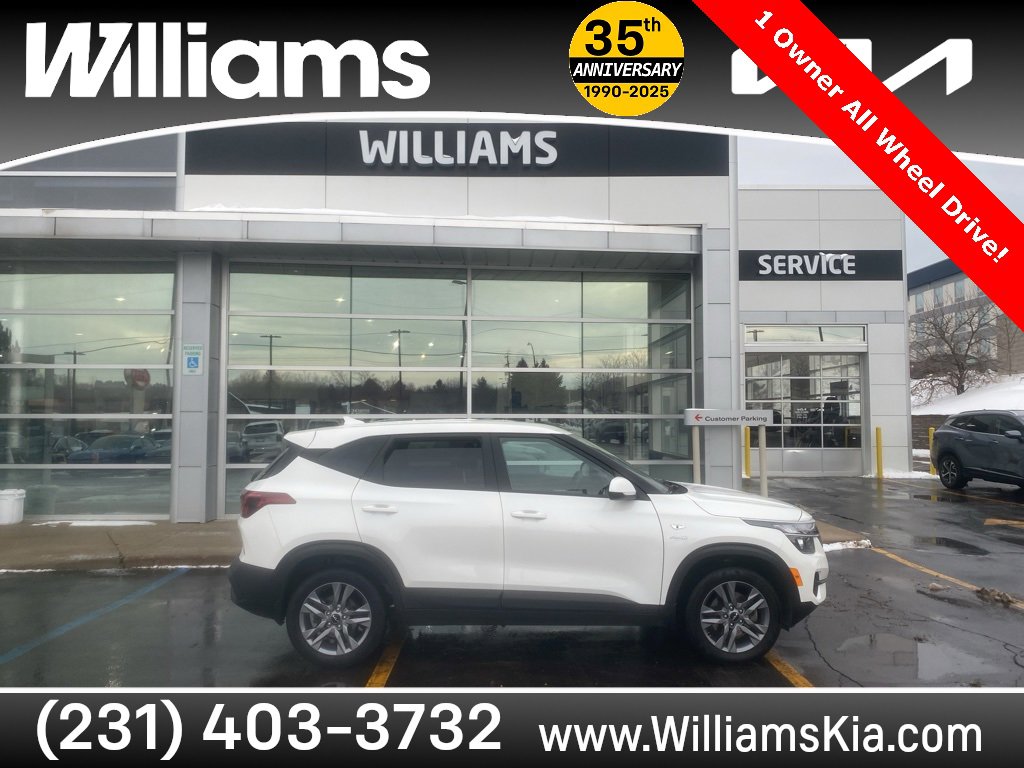 2023 Kia Seltos LX's photo