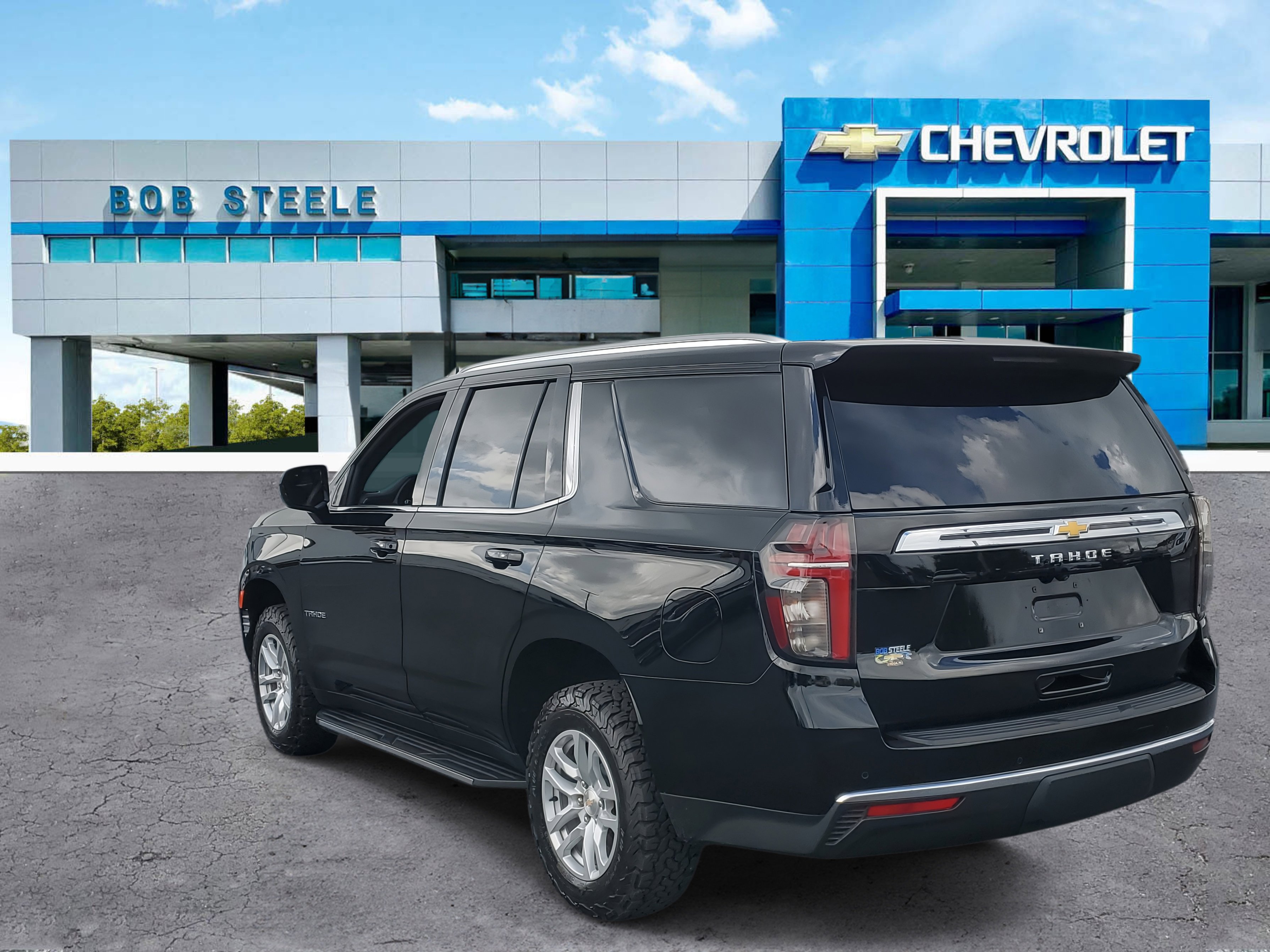 2024 Chevrolet Tahoe LS photo 2