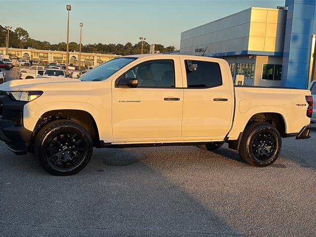 2026 Chevrolet Colorado Work Truck photo 2