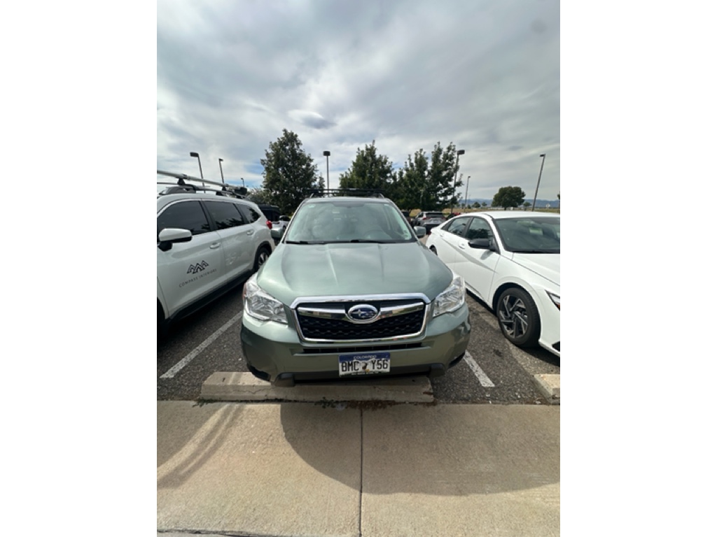 2015 Subaru Forester 2.5i Limited photo 2