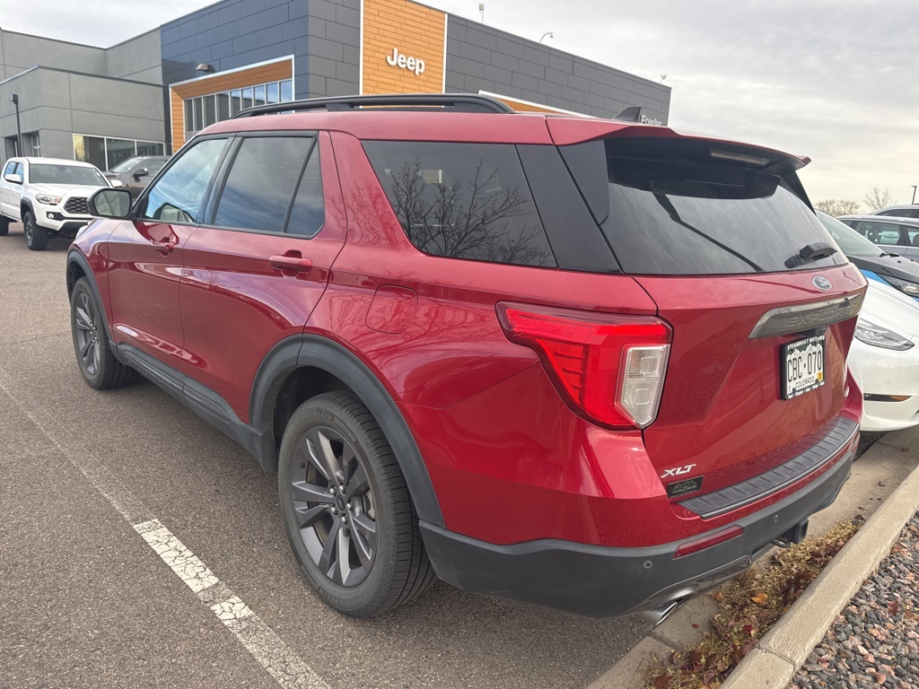 2022 Ford Explorer XLT photo 3