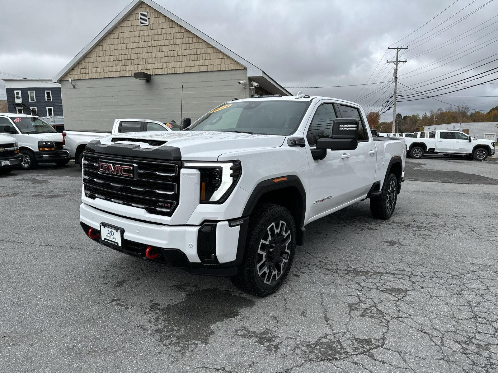 2026 GMC Sierra 2500HD AT4's photo