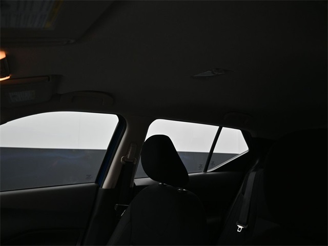 2025 Nissan Kicks Play S photo 2