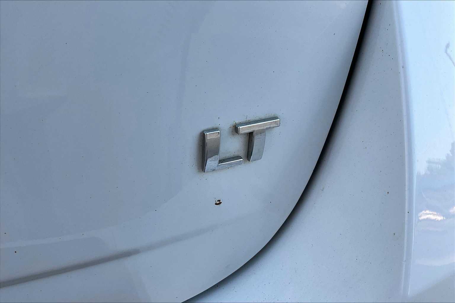 2017 Chevrolet Equinox LT photo 9