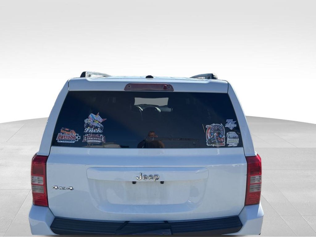 2014 Jeep Patriot Sport photo 4