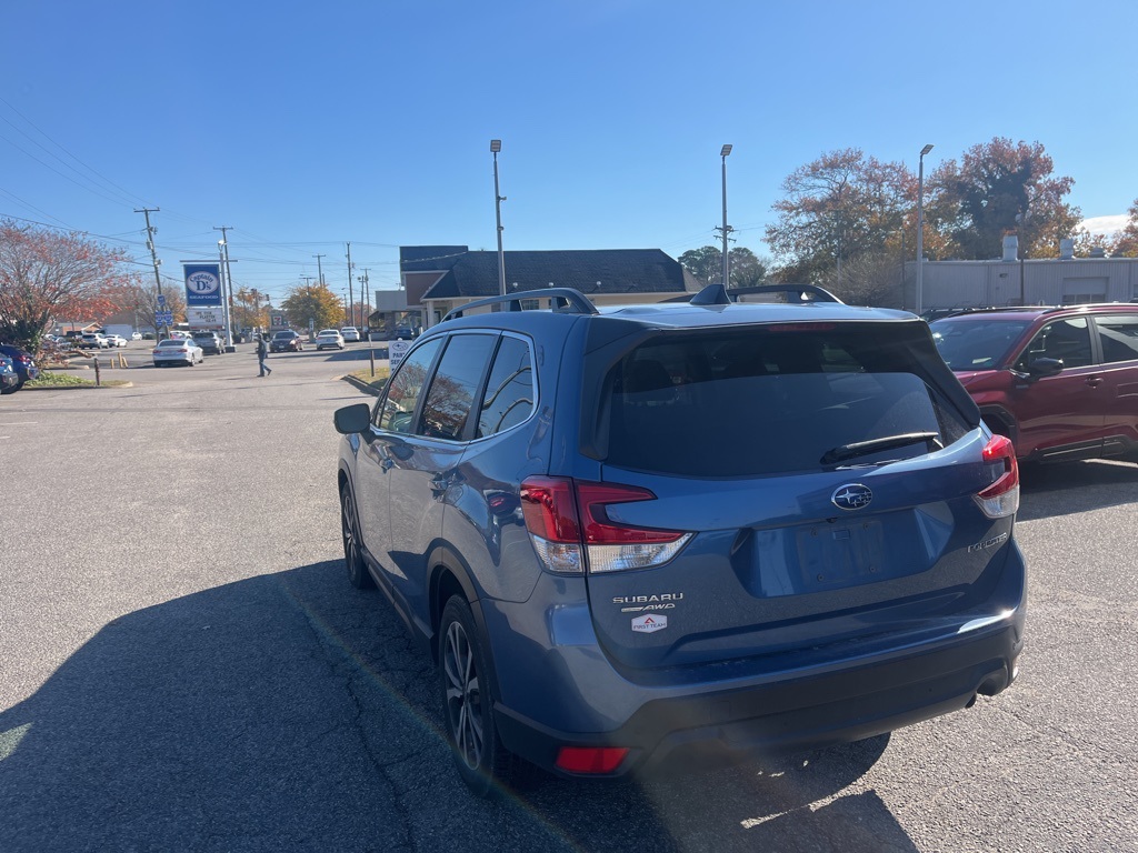 2024 Subaru Forester Limited photo 2