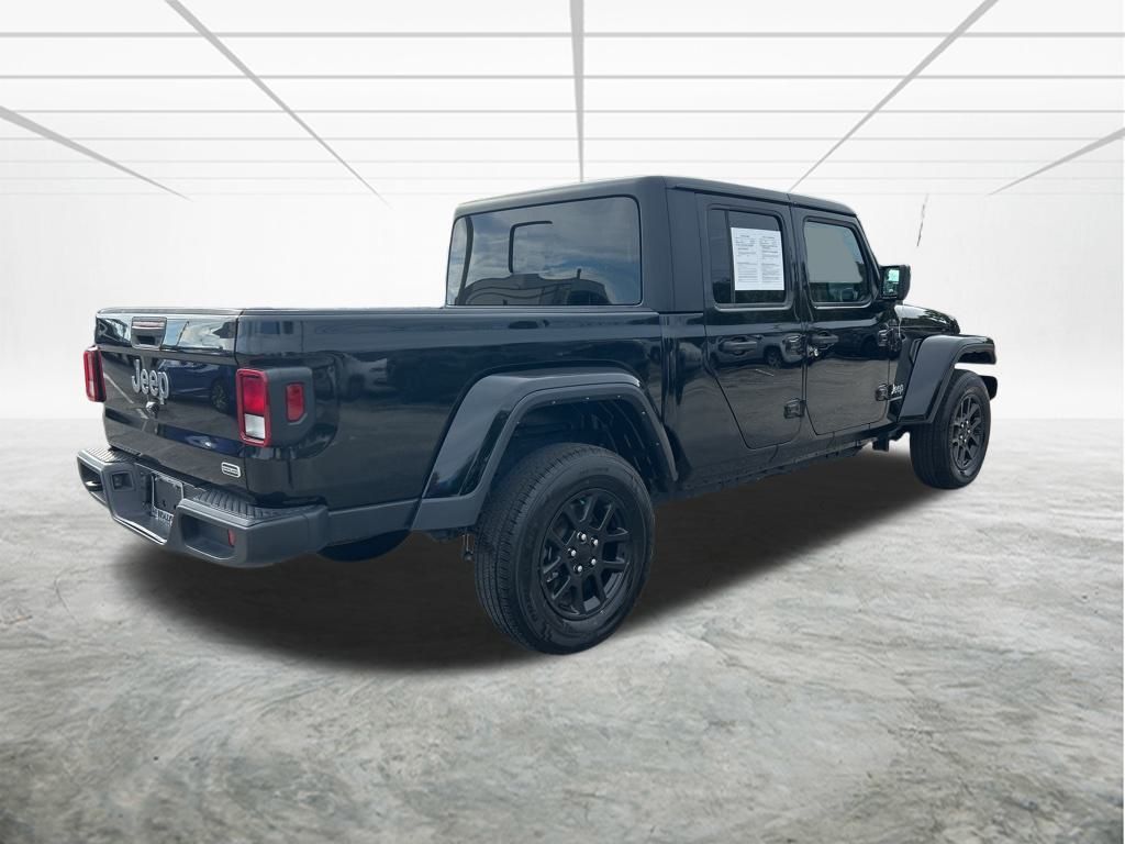 2023 Jeep Gladiator Overland photo 4