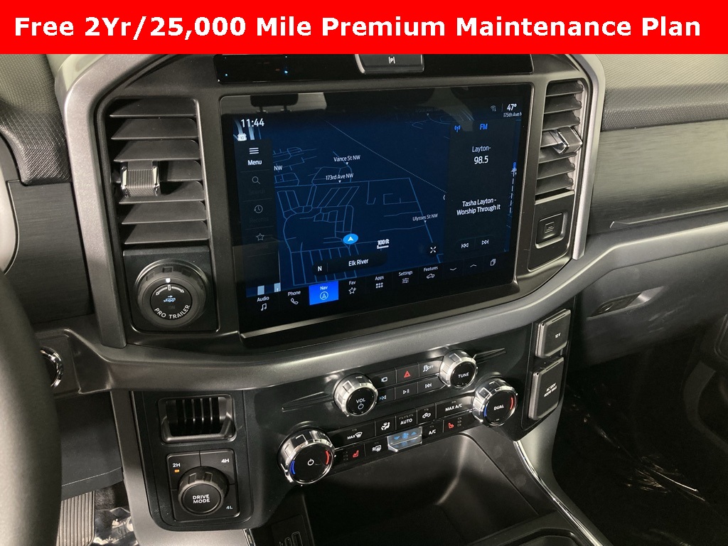 2025 Ford F-150 XLT photo 2