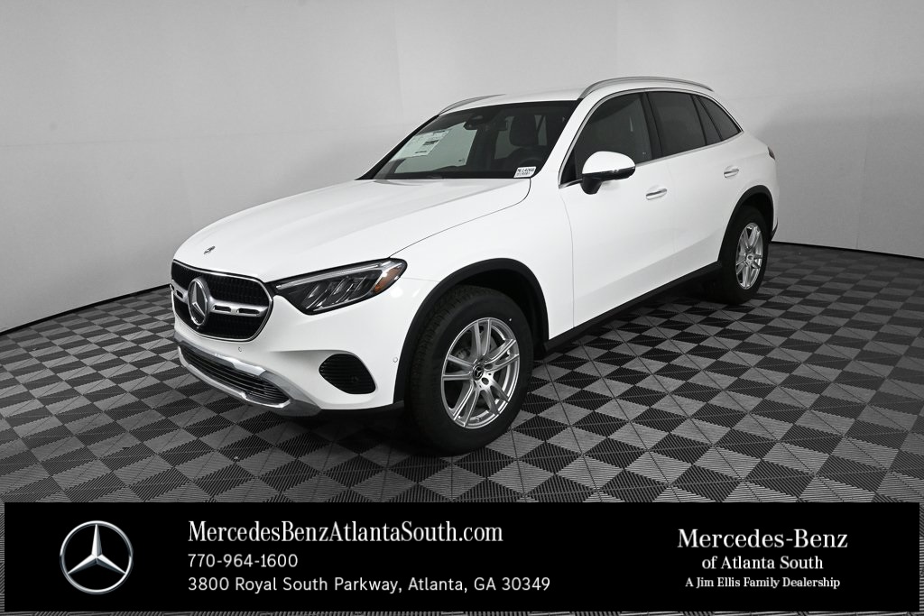 2025 Mercedes-Benz GLC Base's photo