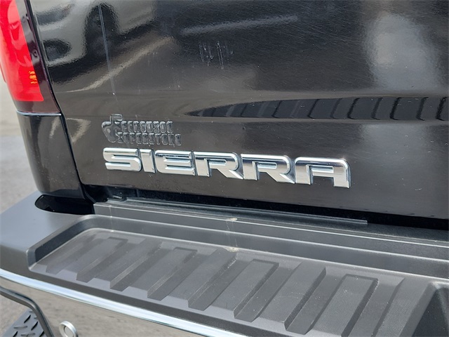 2019 Gmc Sierra HD SLT photo 4