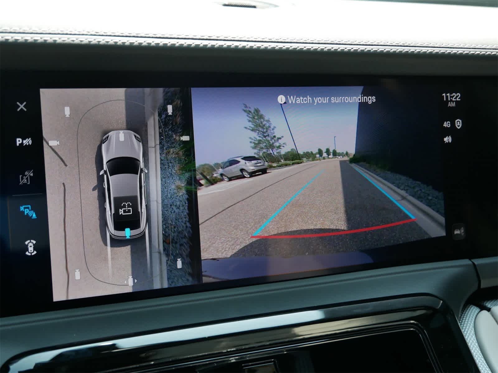 2025 Porsche Panamera 4 photo 18