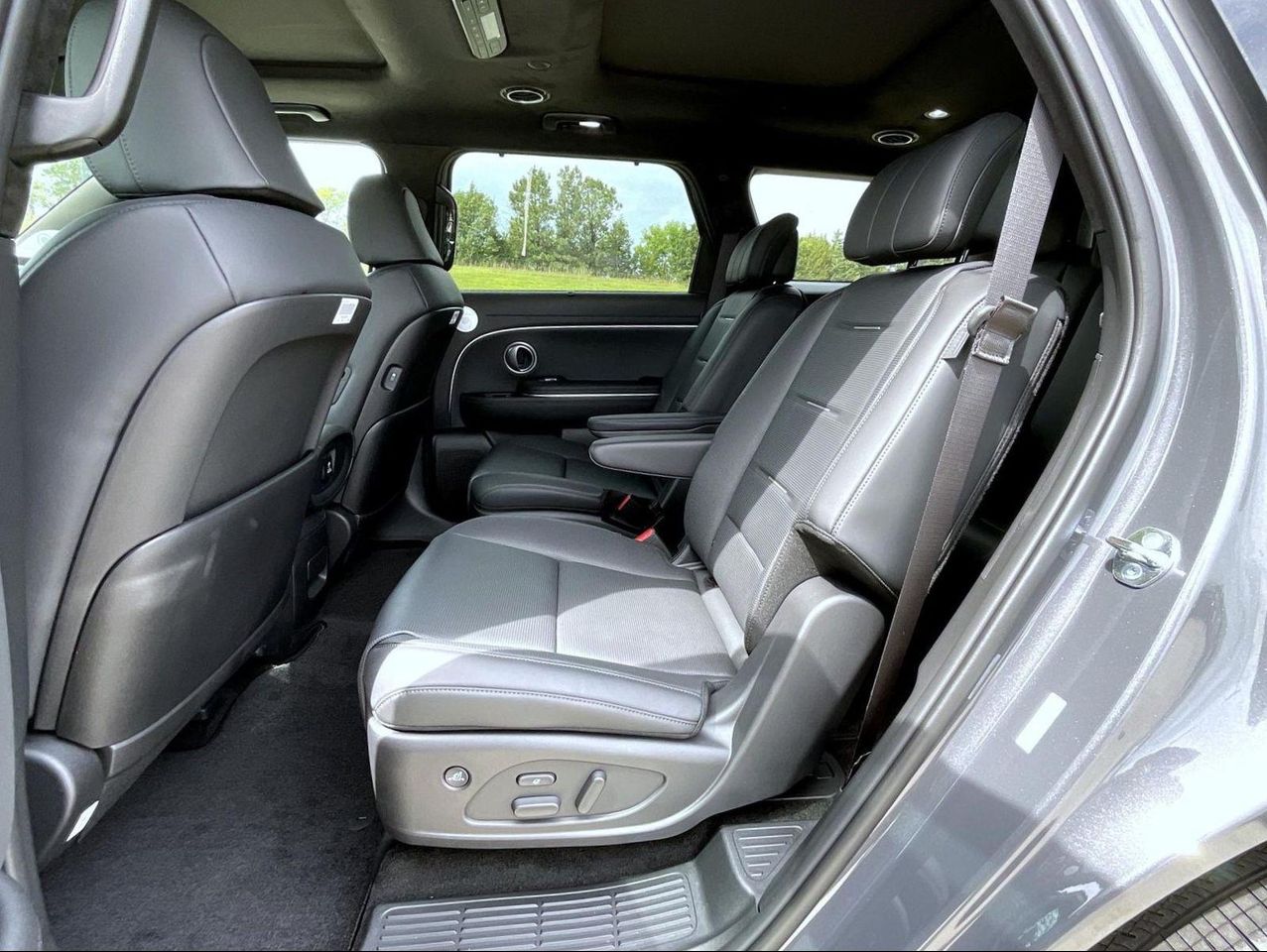 2026 Hyundai Palisade Calligraphy photo 11