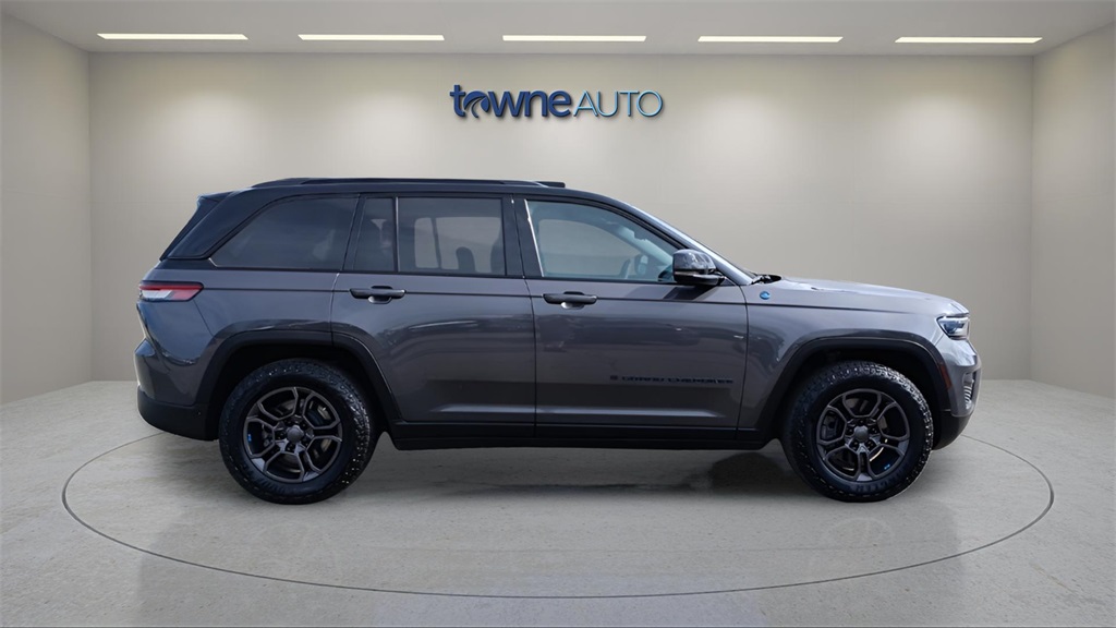 2023 Jeep Grand Cherokee Trailhawk 4xe photo 5