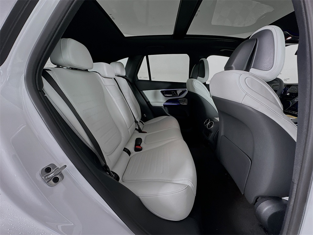 2026 Mercedes Benz GLC 300 4MATIC photo 27