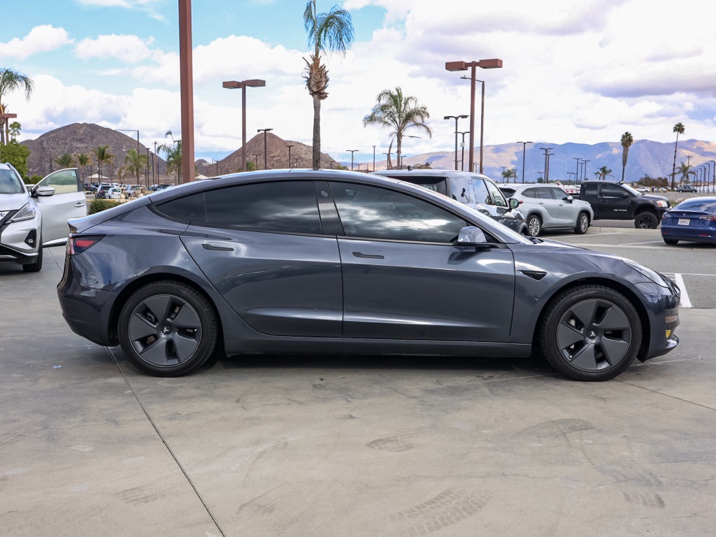 2022 Tesla Model 3 Long Range photo 2