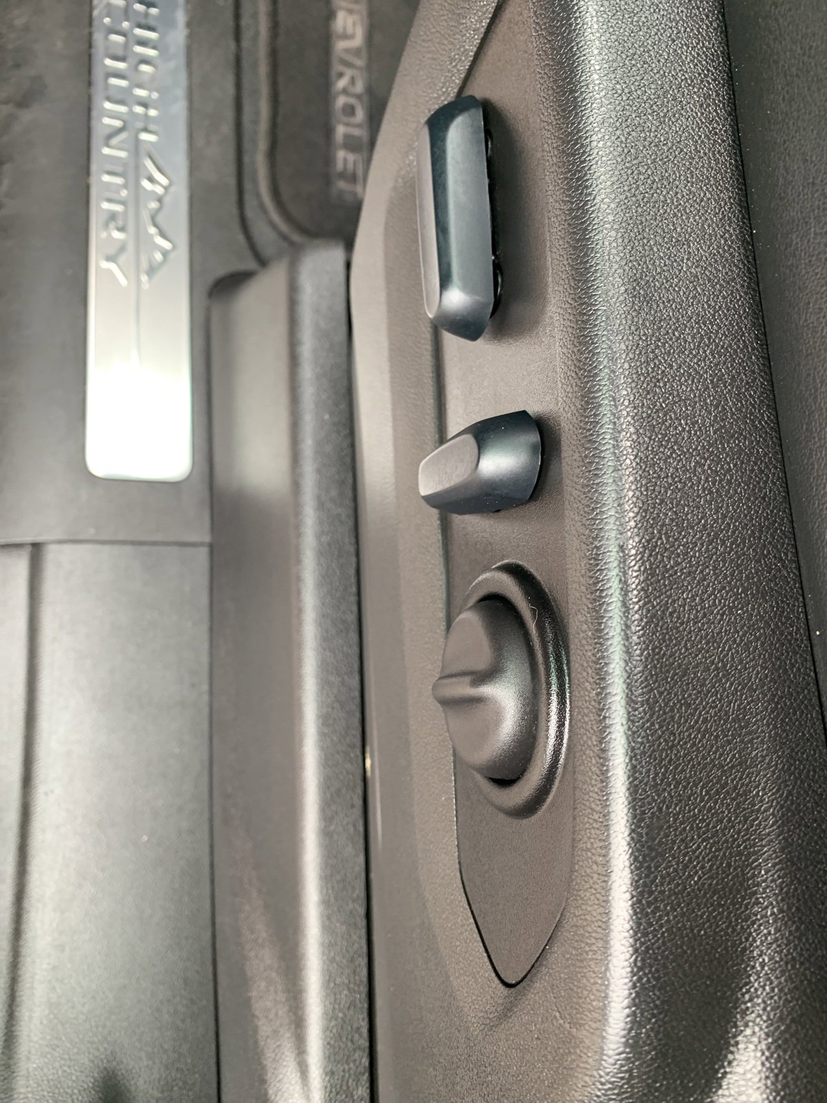 2023 Chevrolet Silverado 2500HD High Country photo 41