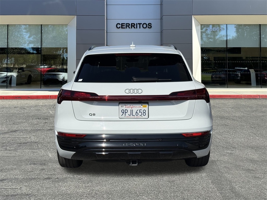 2024 Audi Q8 E-tron Premium Plus photo 6