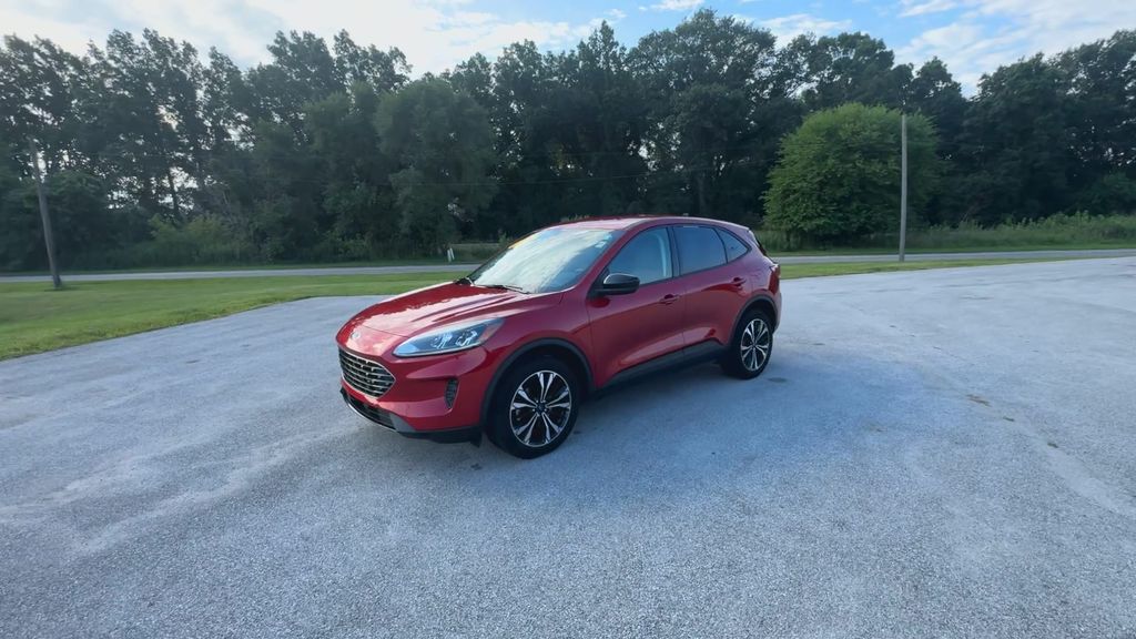 2022 Ford Escape SE photo 4