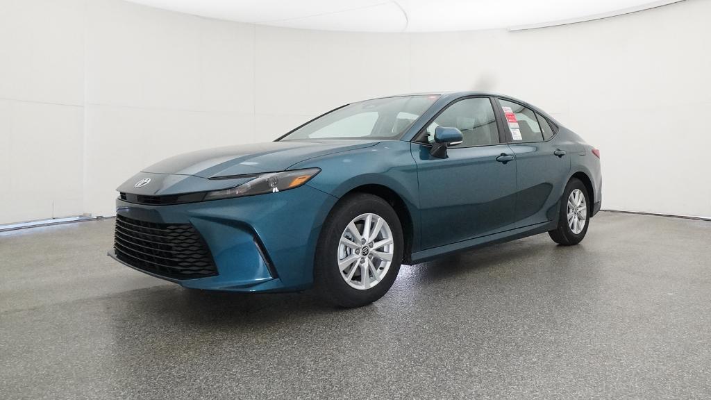 2026 Toyota Camry LE photo 6