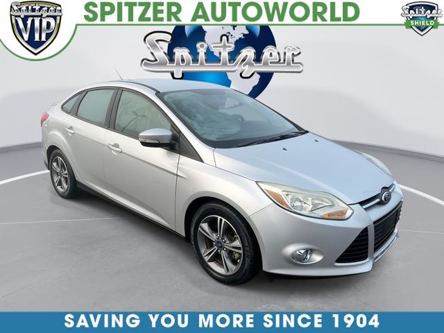 2014 Ford Focus SE's photo