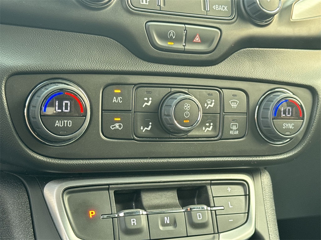 2022 Gmc Terrain SLT photo 23