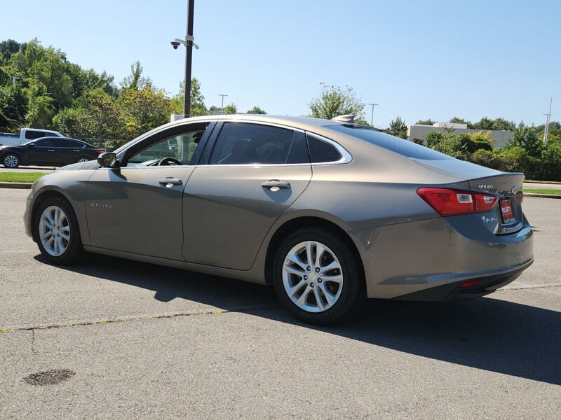 2018 Chevrolet Malibu 1LT photo 5