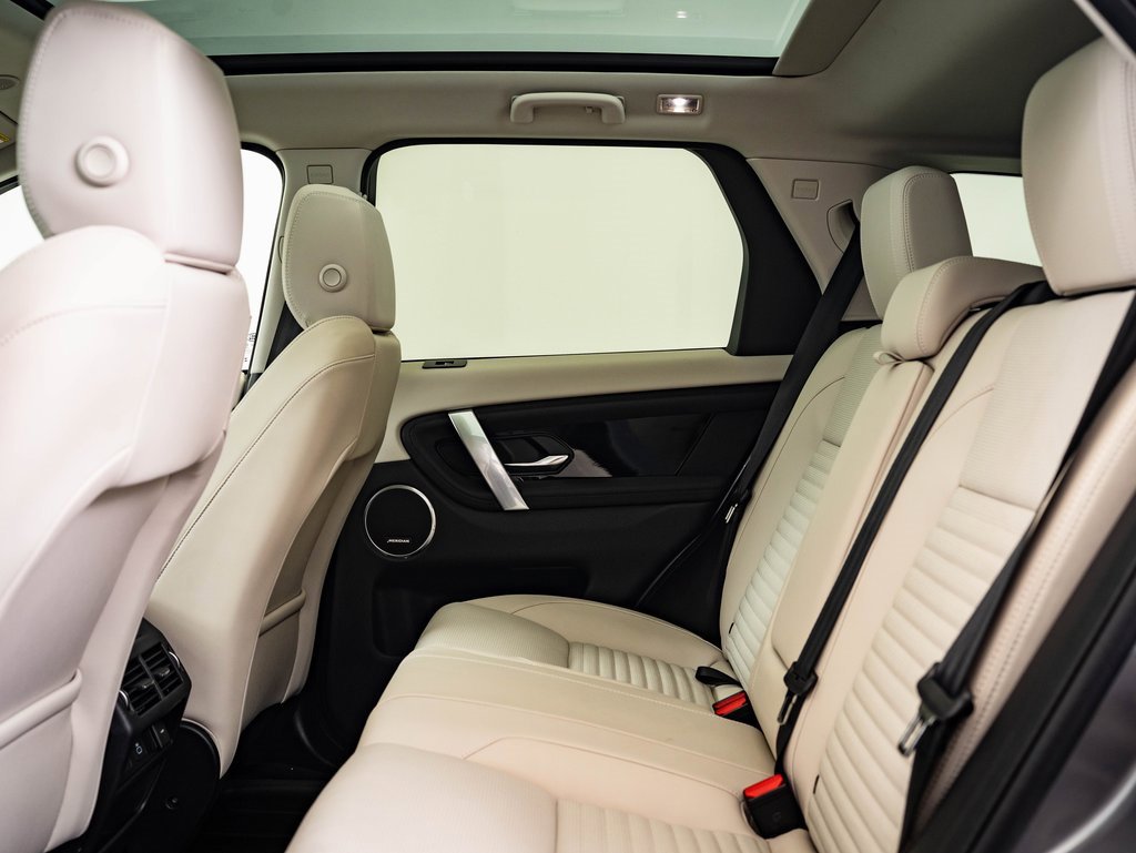 2025 Land Rover Discovery Sport S photo 32