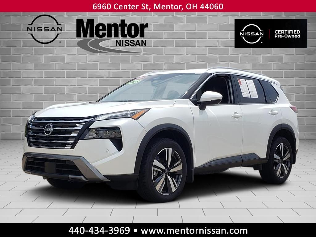 2024 Nissan Rogue SL photo 2