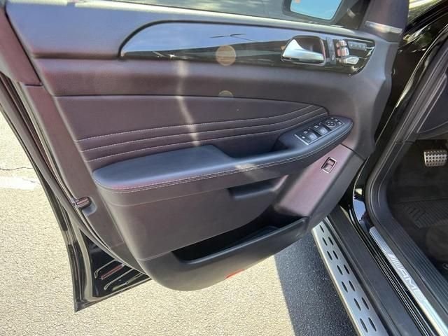 2019 Mercedes Benz GLE 43 AMG 4MATIC photo 12