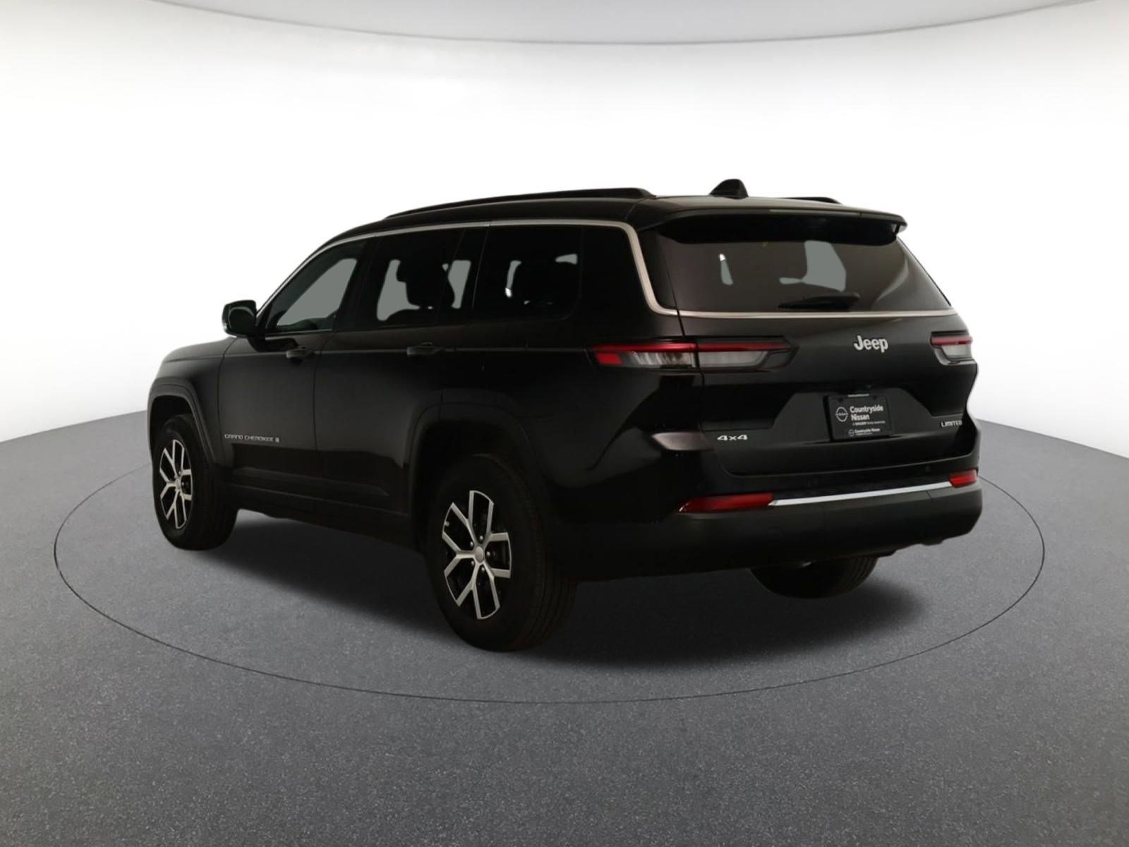 2024 Jeep Grand Cherokee Limited photo 6