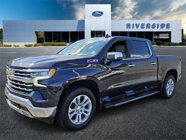 2022 Chevrolet Silverado 1500 LTZ photo 3