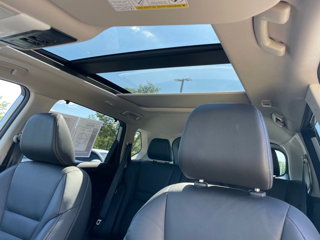 2023 Nissan Rogue SL photo 21