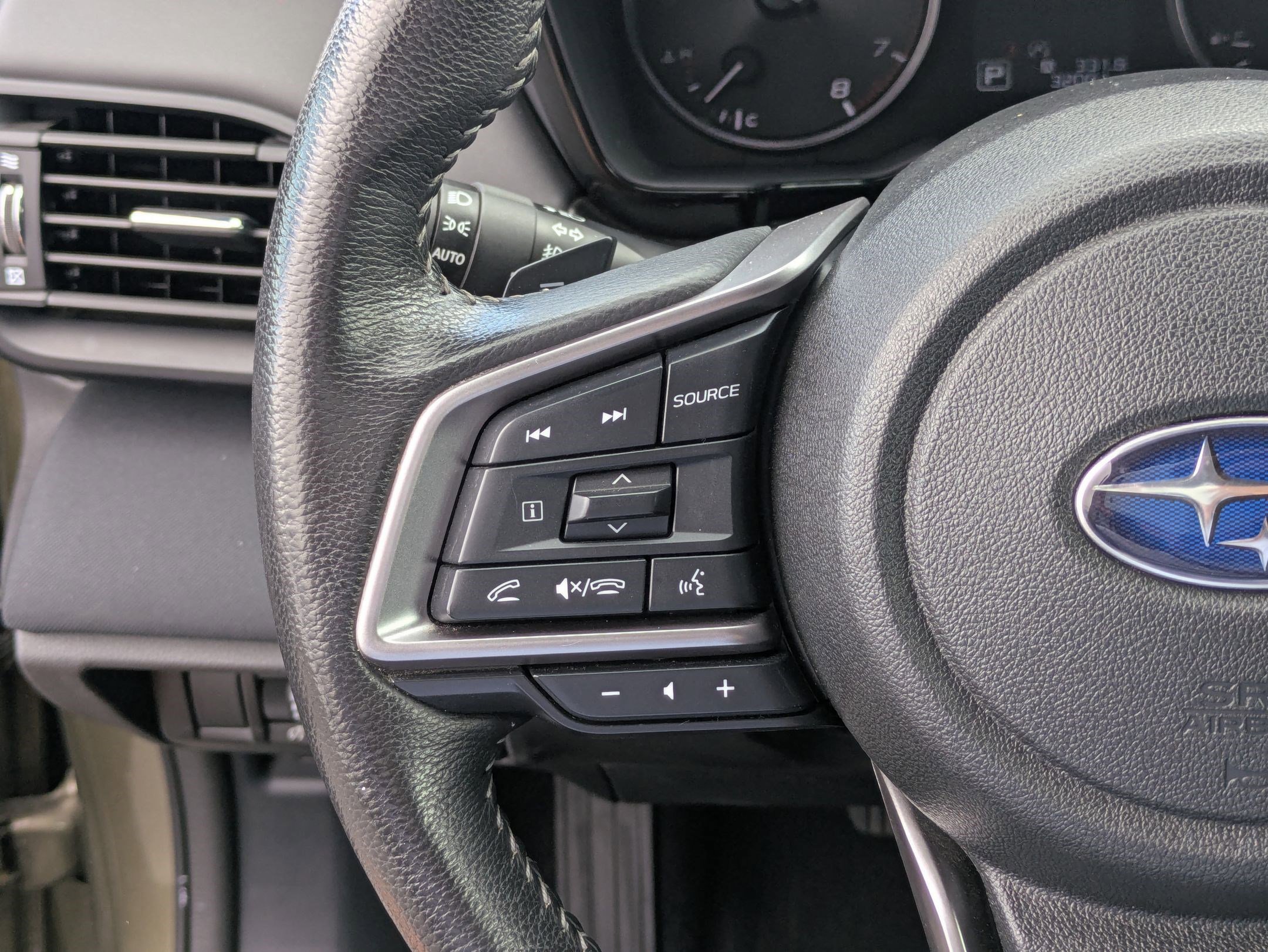 2023 Subaru Outback Premium photo 16