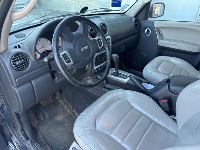 2002 Jeep Liberty Limited photo 6