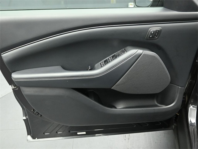 2022 FORD MUSTANG MACH-E - Image 20