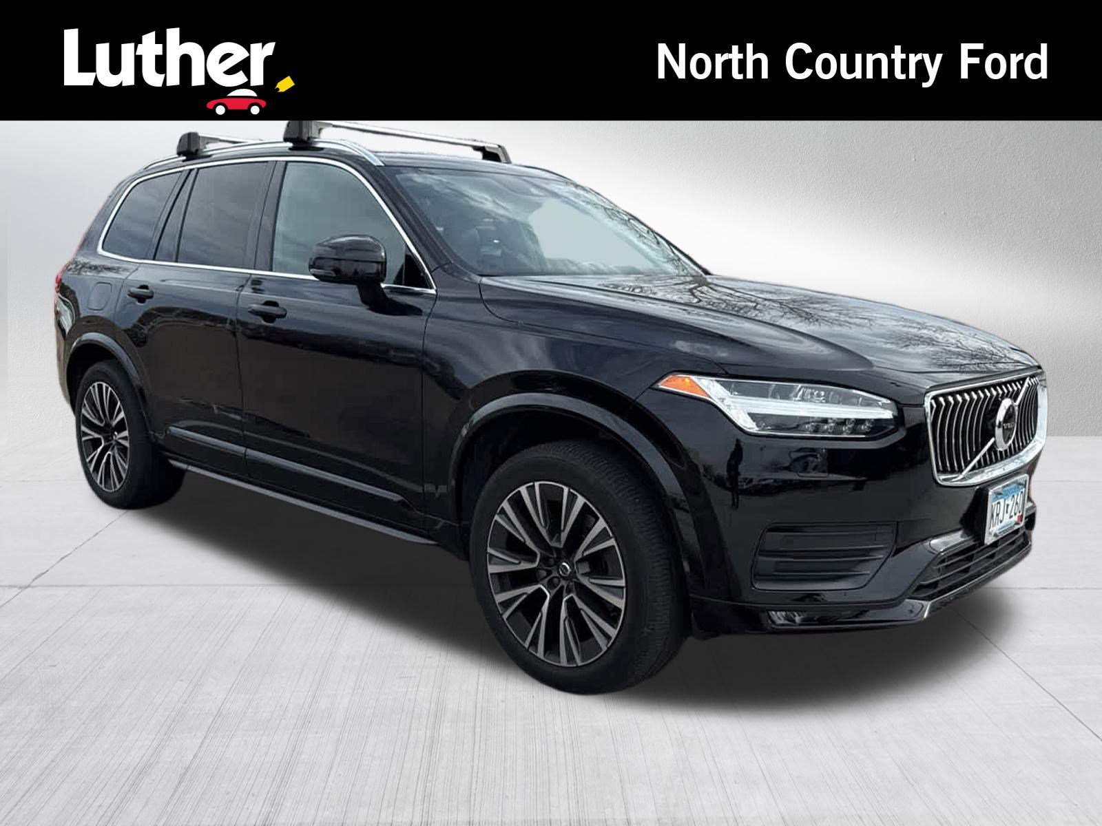 2020 Volvo XC90 Momentum's photo