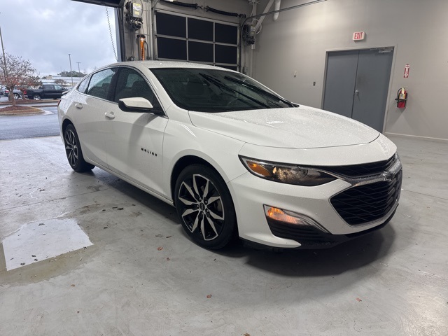 2022 Chevrolet Malibu RS photo 3