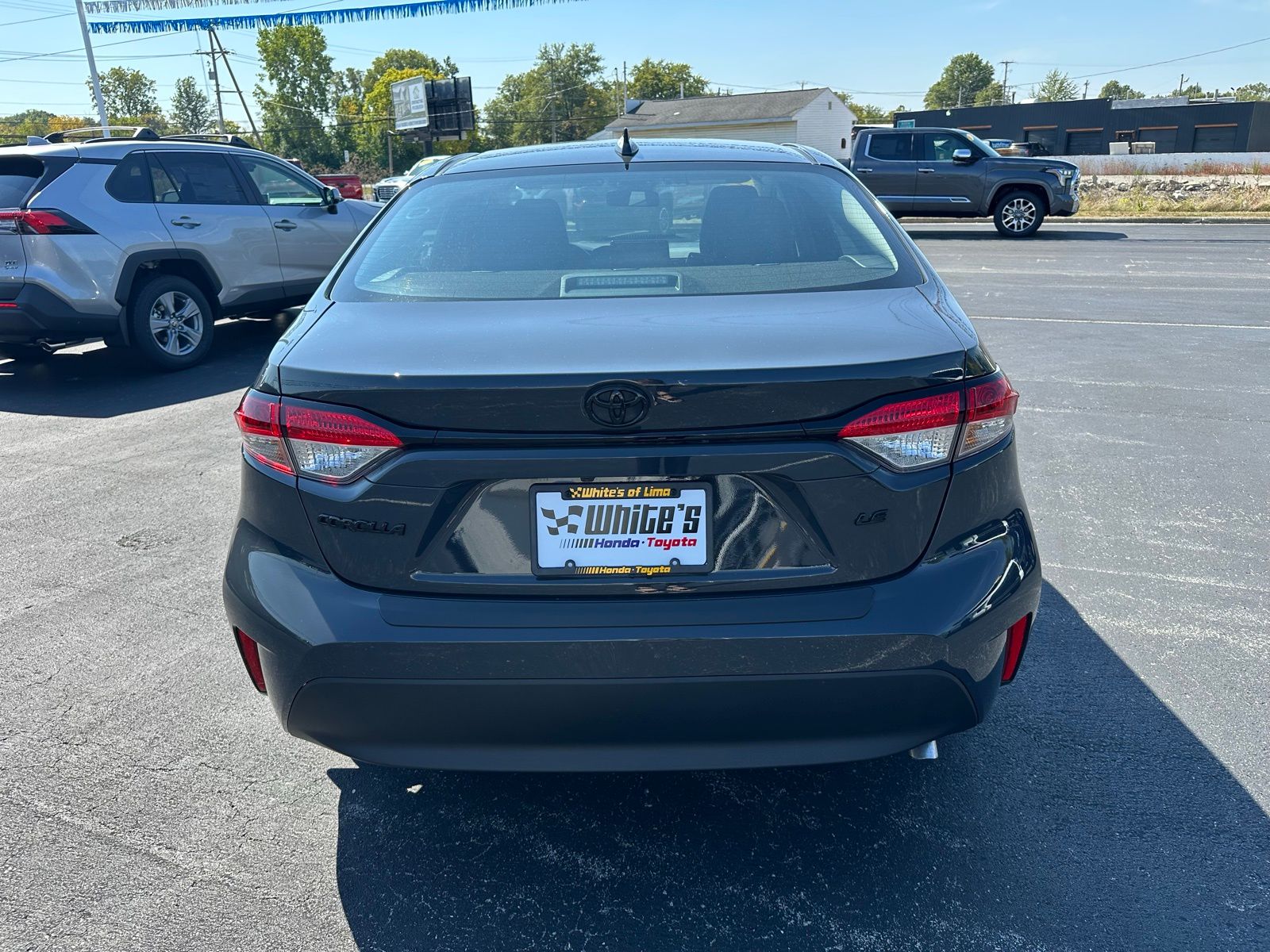 2025 Toyota Corolla LE photo 4